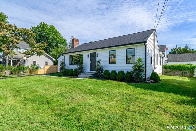 Building Photo - 73 Alden St