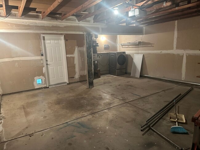 Building Photo - 4053 Quarry Ct