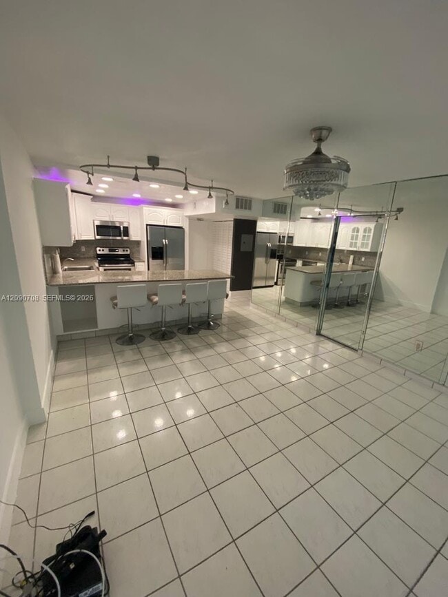 Building Photo - 401 Ocean Dr
