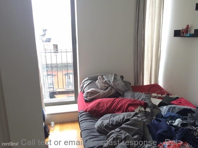 Building Photo - 187 Bedford Ave