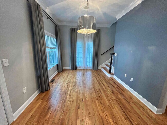 Building Photo - Elegant Intown Living in Carlyle Park – Beautiful 3BR/3.5BA Townhome