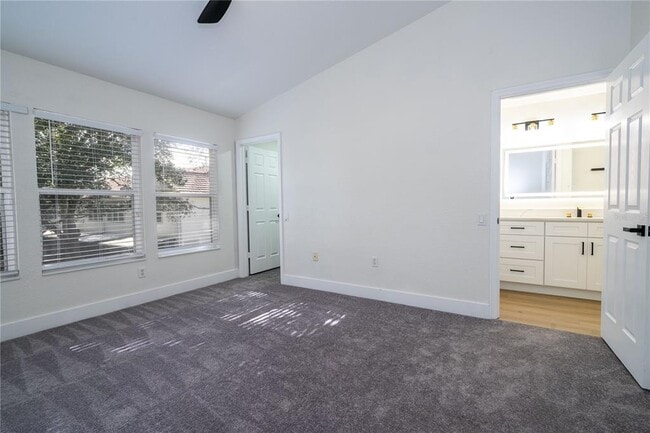 Building Photo - 6979 Sperone St