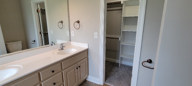 Building Photo - 329 Lafollette Dr