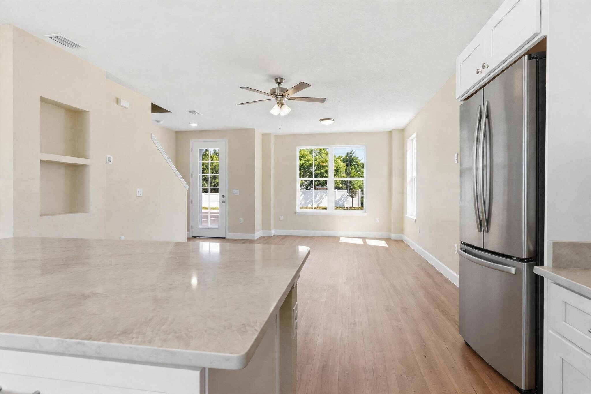 Building Photo - 216 S Florida Ave