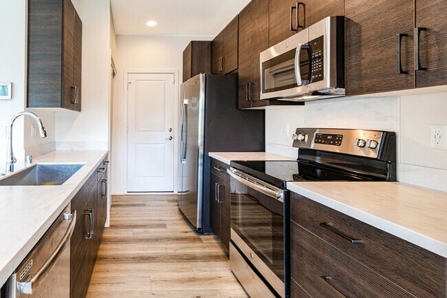 Building Photo - NorthPark 3Bedroom, 2.5 Bathroom SFH