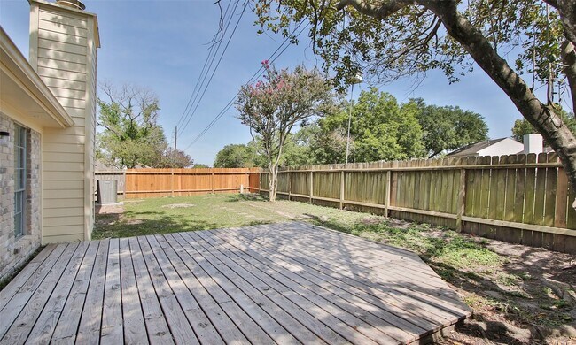 Building Photo - 13303 Hampton Falls Dr