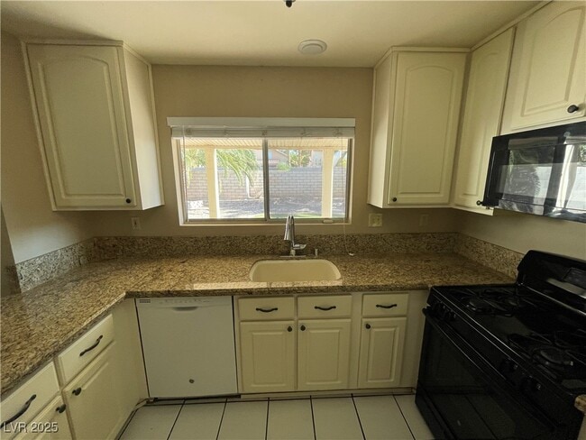 Building Photo - 2525 Wolverton Ave