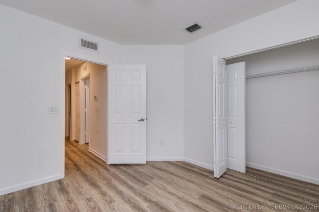 Building Photo - 2830 SW 82nd Ave