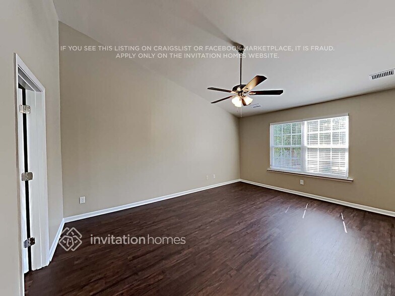 Building Photo - 500 Woodchase Green Dr