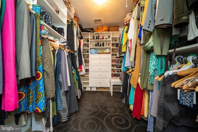 Building Photo - 1401 Windjammer Ct