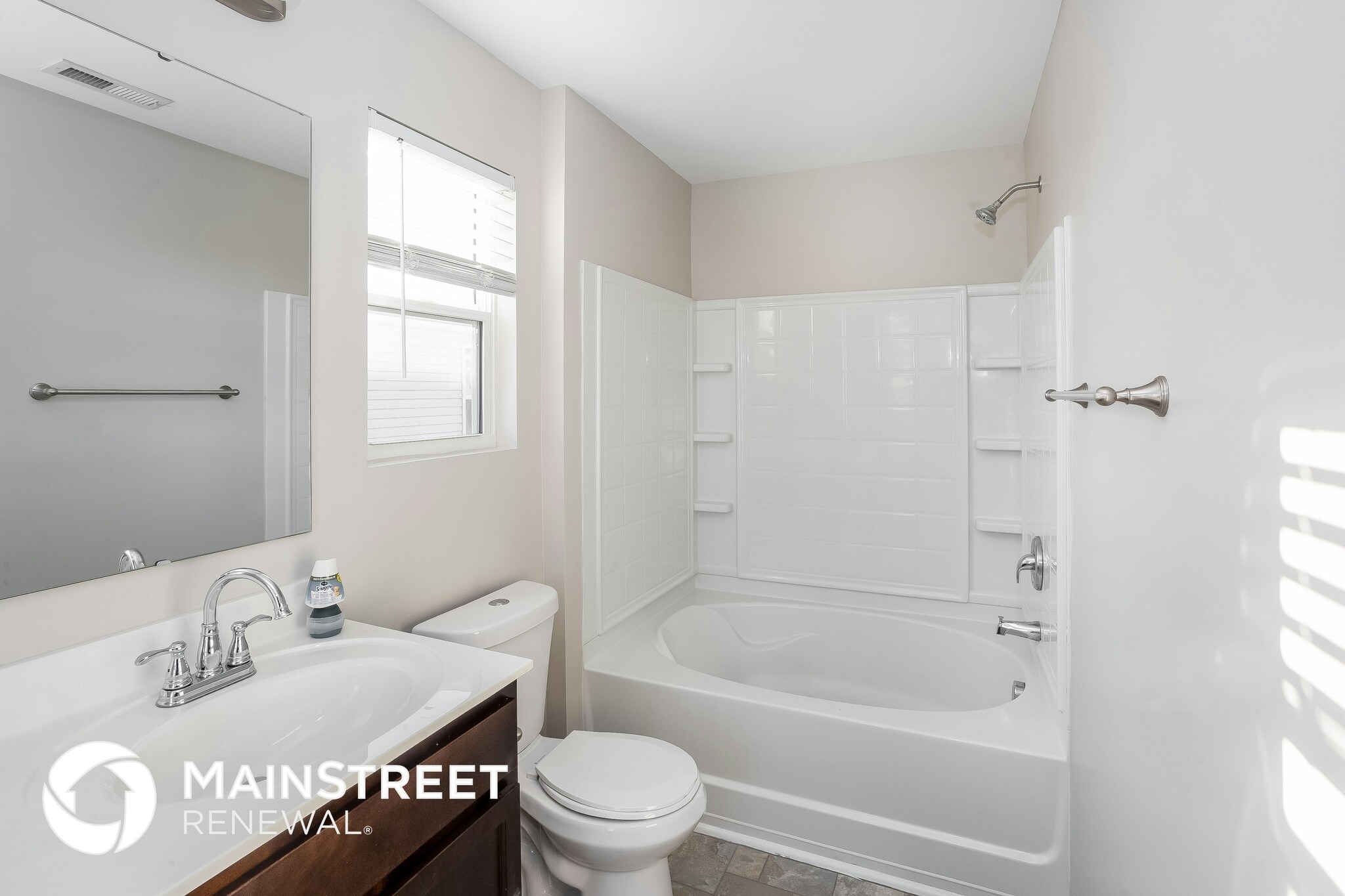 Building Photo - 13026 Hill Pine Rd