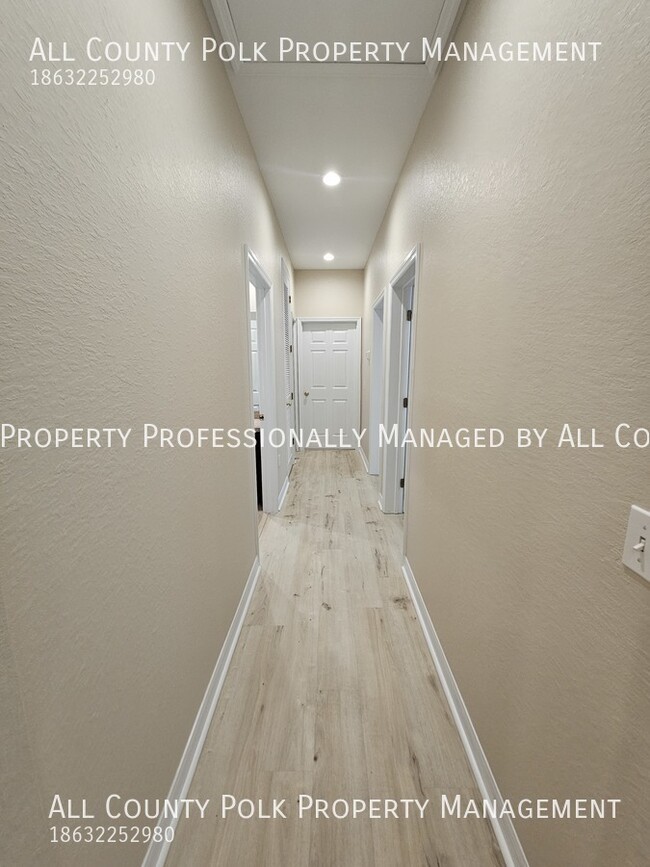 Building Photo - Show Stopper! 3/2 Grasslands Condo for Rent