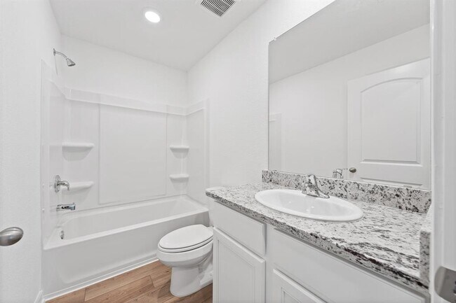 Building Photo - 234 Fairlawn Wy