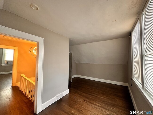 Building Photo - 74 Mt Pleasant St