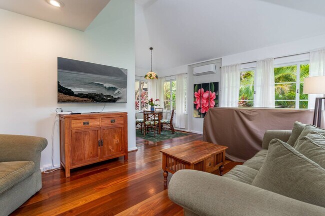Building Photo - 41-020 Ehukai St