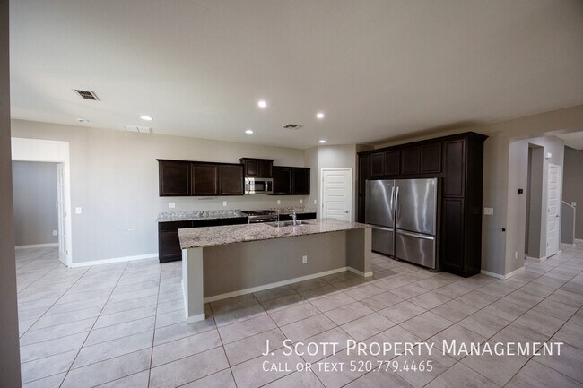 Building Photo - 1270 Carlsbad Dr