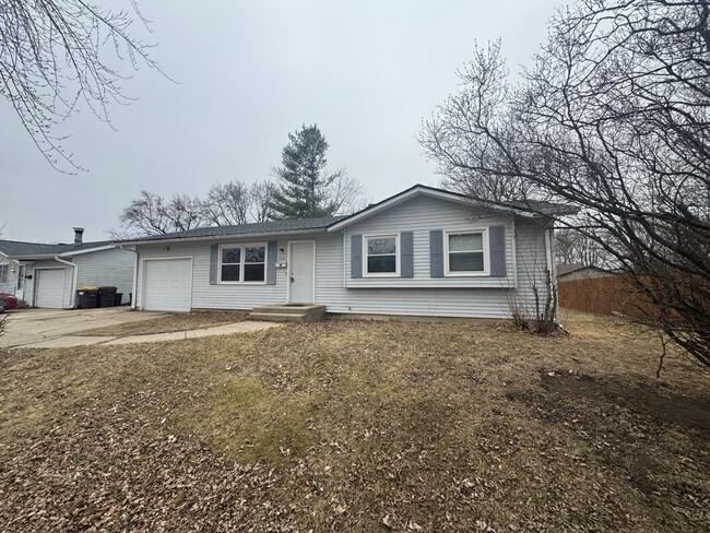 Building Photo - 1703 12th Ave