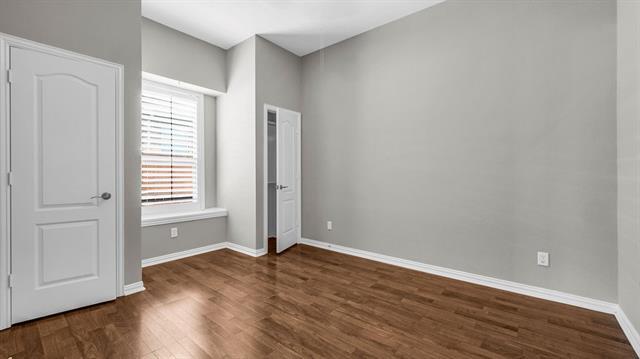 Building Photo - 2208 Barret Dr