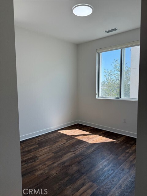 Building Photo - 820 Aloe Pl