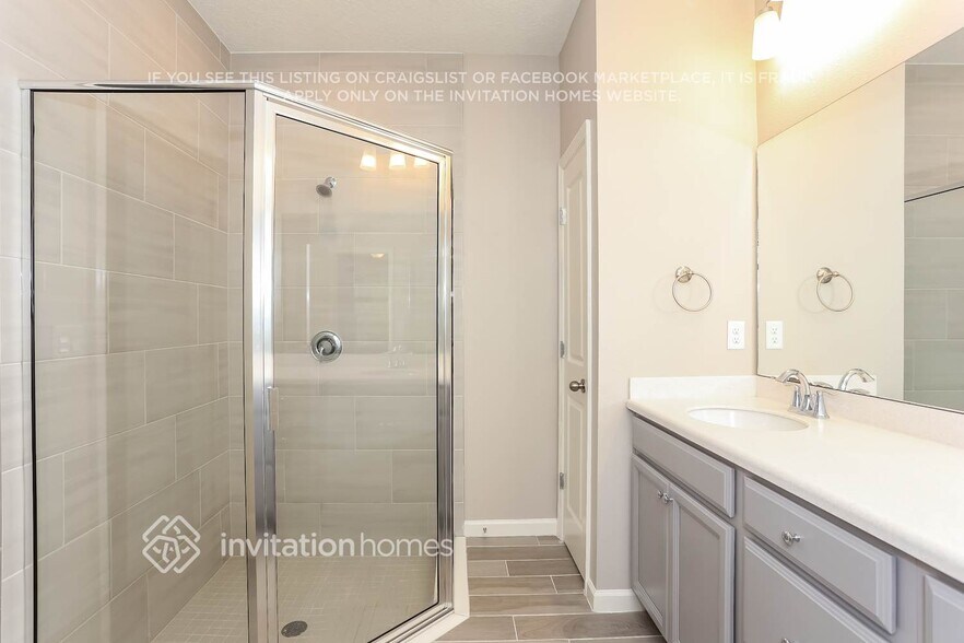 Building Photo - 9914 Lemon Grass Ln