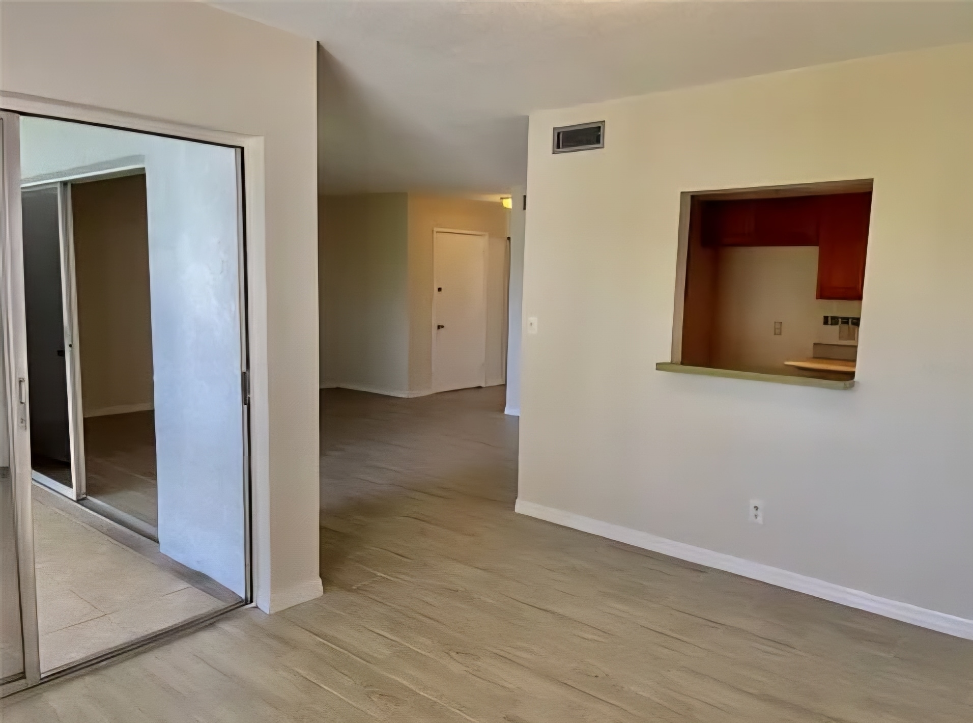 Building Photo - 831 N Keene Rd