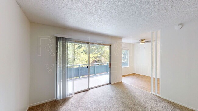 Building Photo - 827 Las Gallinas Ave