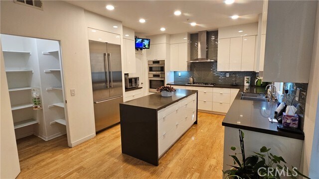 Building Photo - 7317 Dunbarton Ave
