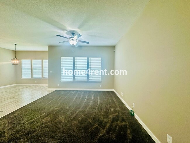 Building Photo - Ranch Style Home w/ Updated Kitchen, including SS Appliances and Granite Counters Plus a Large Un...