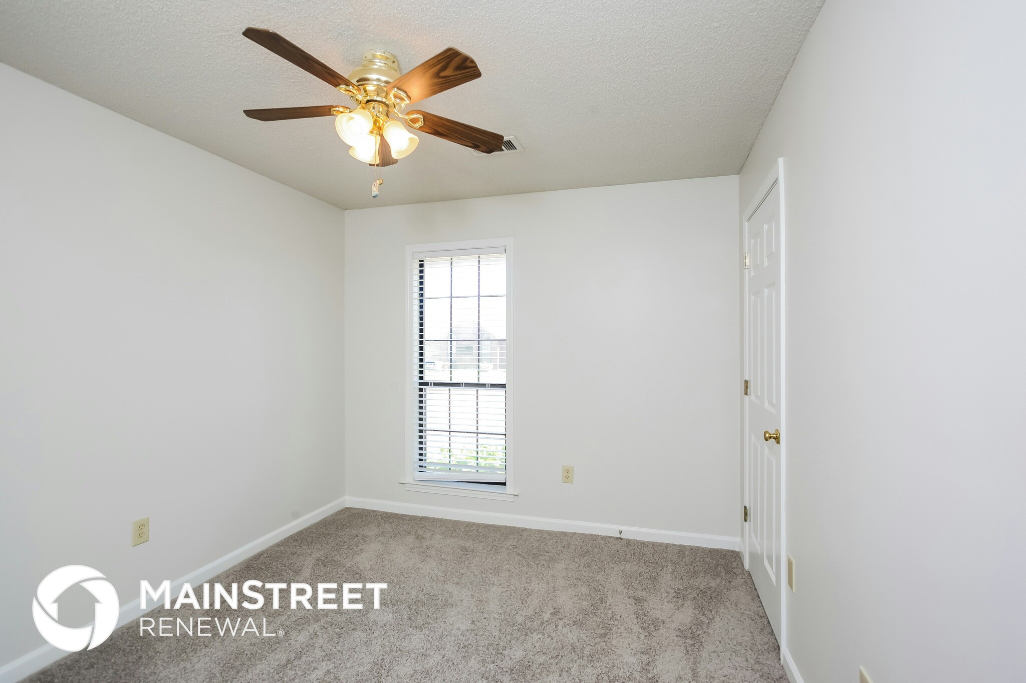 Building Photo - 5565 Liberty Ridge Cove