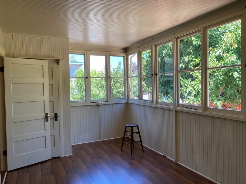 Bedroom 3 can be used as a bedroom, office, etc. - 264 N 13th St