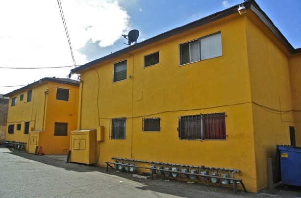 Building Photo - West 24