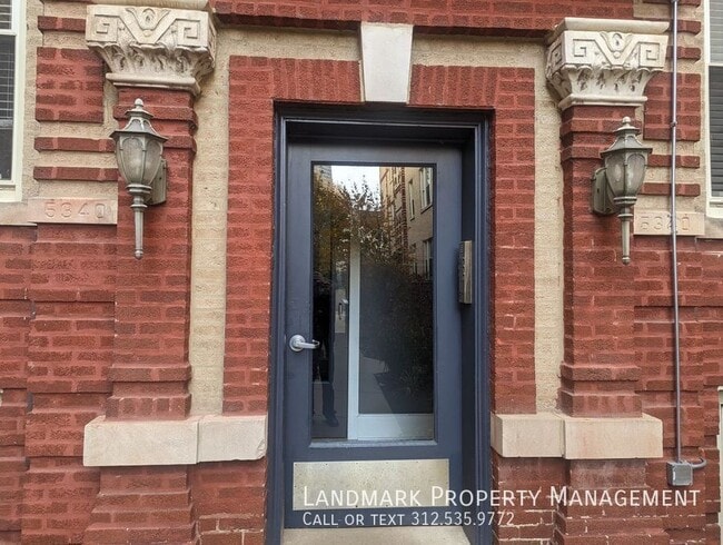 Building Photo - 5340 N Winthrop Ave