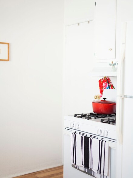 Building Photo - 319 W Anapamu St