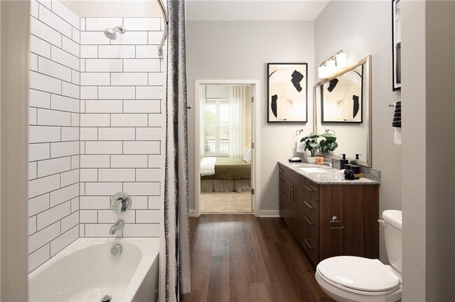 Building Photo - 501 W Waugh St