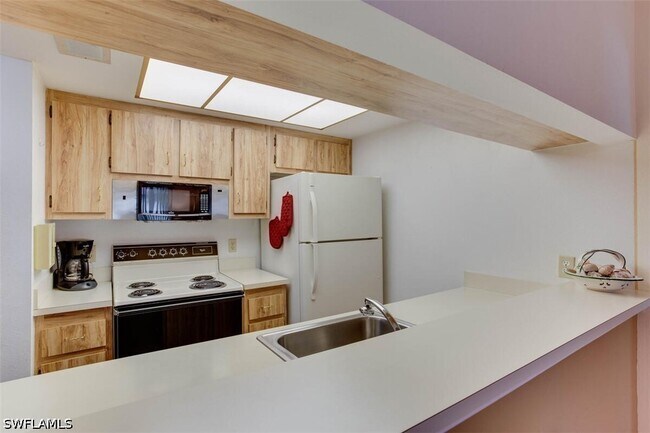 Building Photo - 4351 27th Ct SW