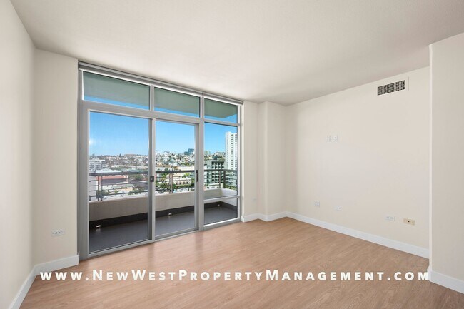 Building Photo - Light and Bright Little Italy 2-Bedroom at