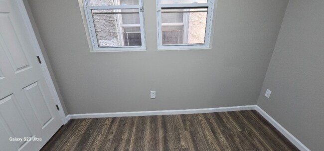 Building Photo - 718 Drexel Ave