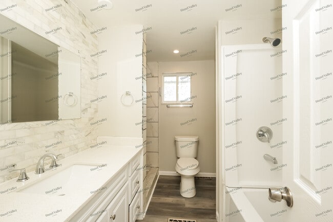 Building Photo - 26917 Sweetbriar Dr