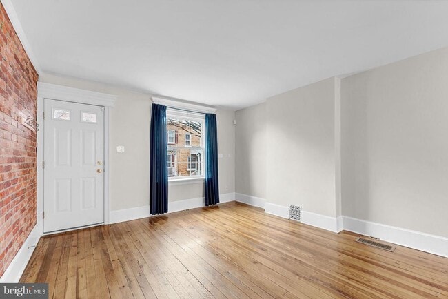 Building Photo - 1613 Laurel St