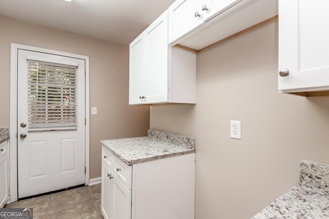 Building Photo - 6490 Port a Prince Dr