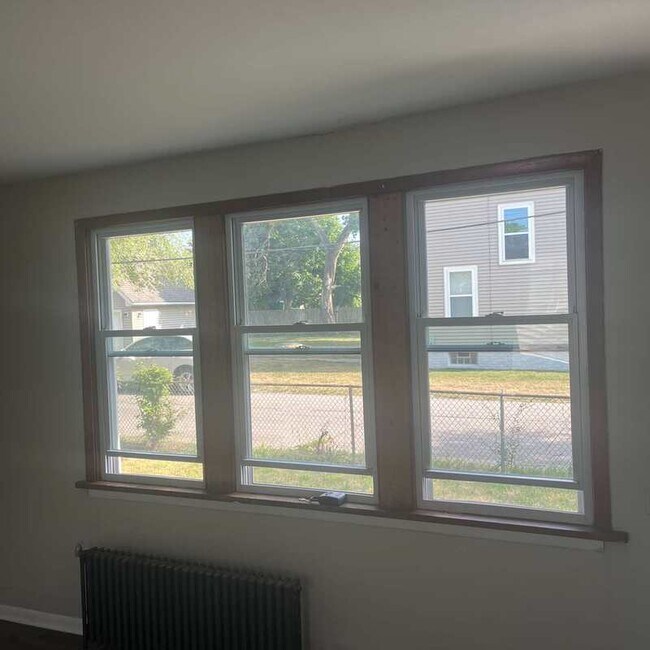 Building Photo - 3233 W 50th St