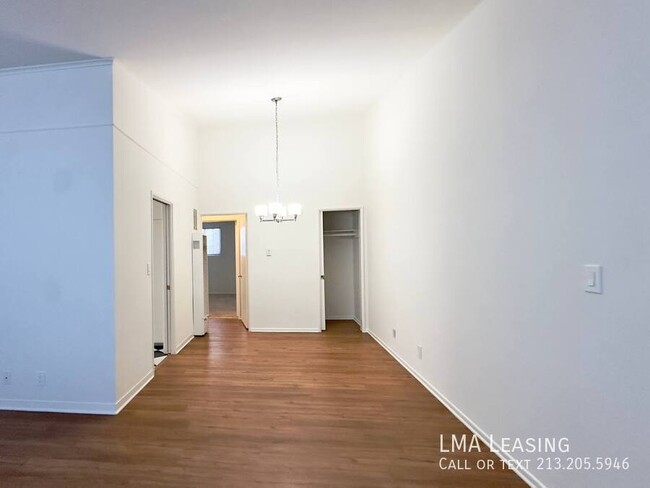 Building Photo - Charming 1-Bedroom Apartment in Prime Beve...