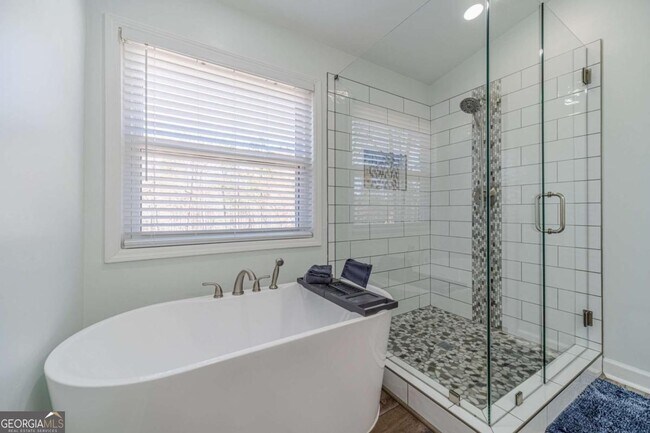 Building Photo - 6242 Huckleberry Ridge