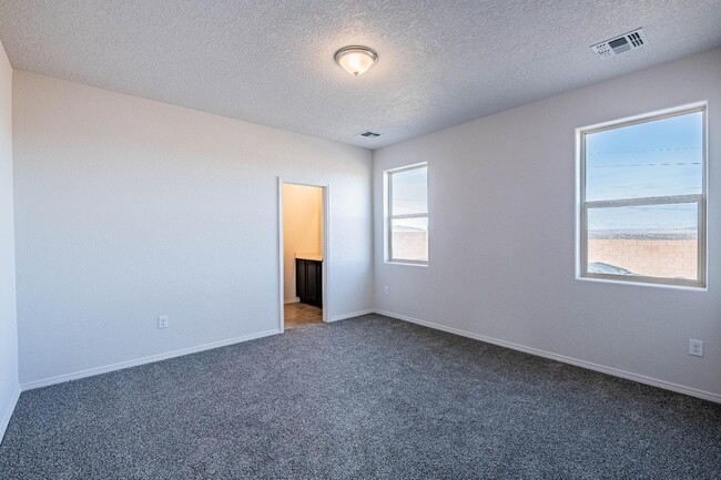 Building Photo - 88 Tome Vista Dr