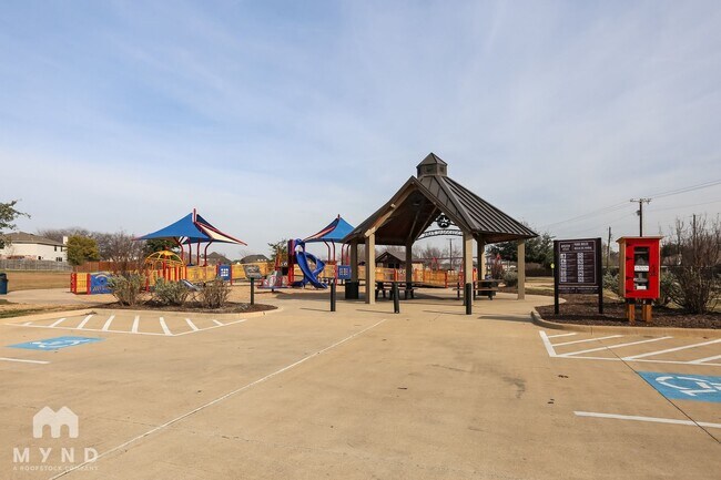 Building Photo - 1431 Windy Meadows Dr