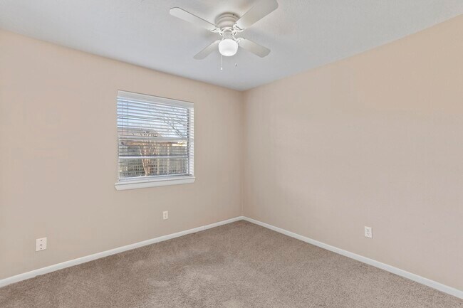 Building Photo - 2127 Union Mill Rd