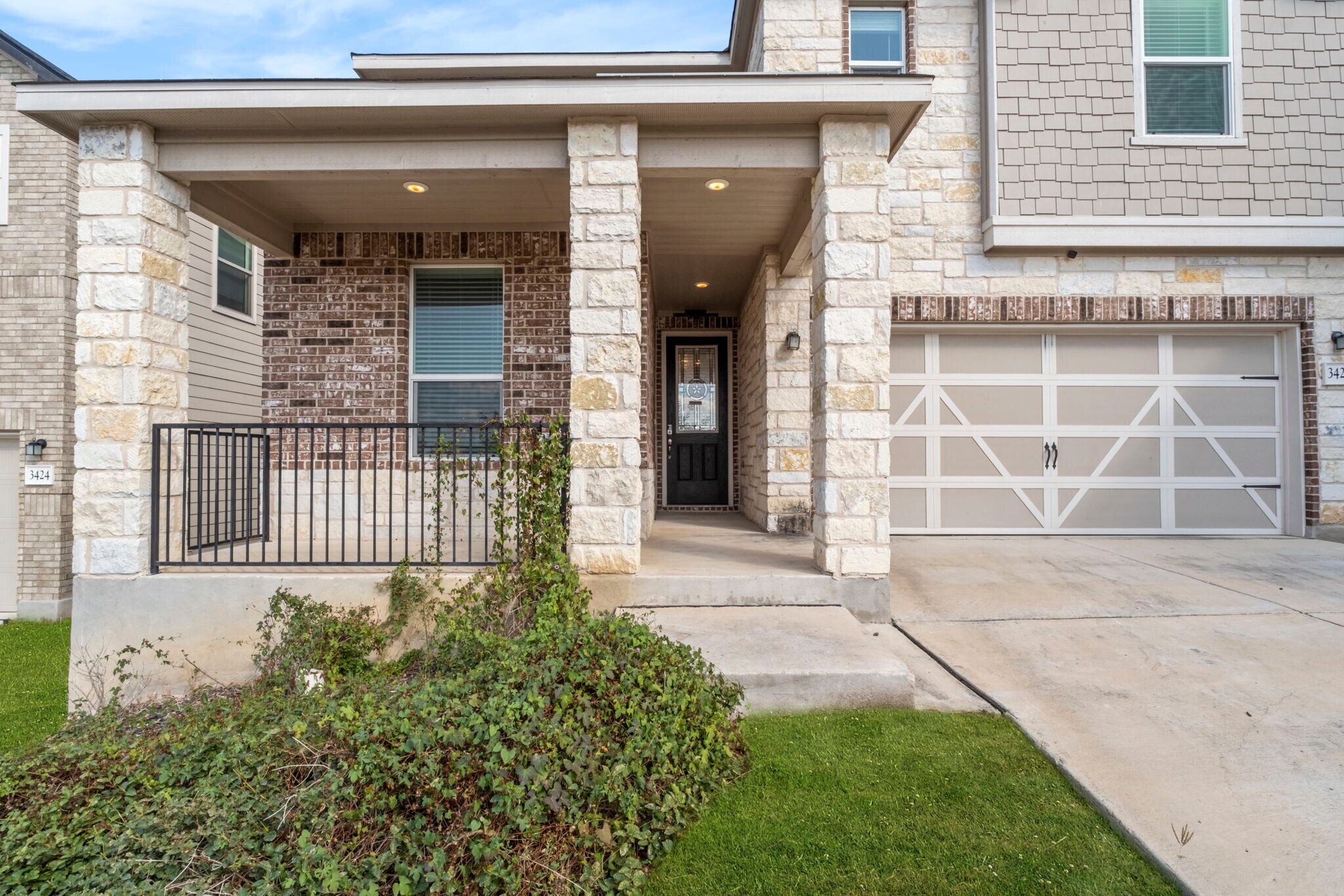 Building Photo - 3420 Taurus Sky