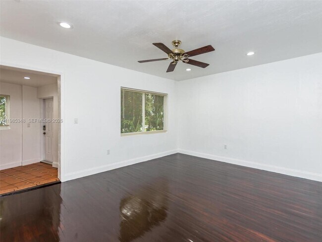 Building Photo - 6300 NW 41st St