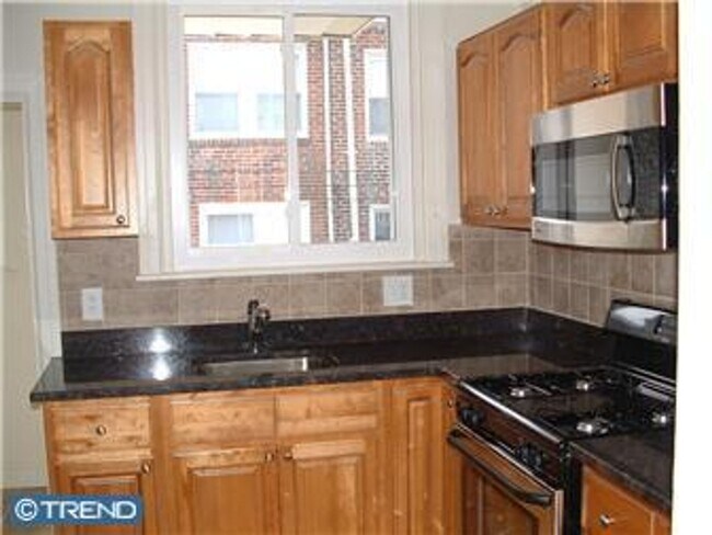 Building Photo - Beautiful  3Br 2Bat house for rent