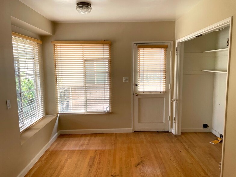 Building Photo - 10513 Grovedale Dr